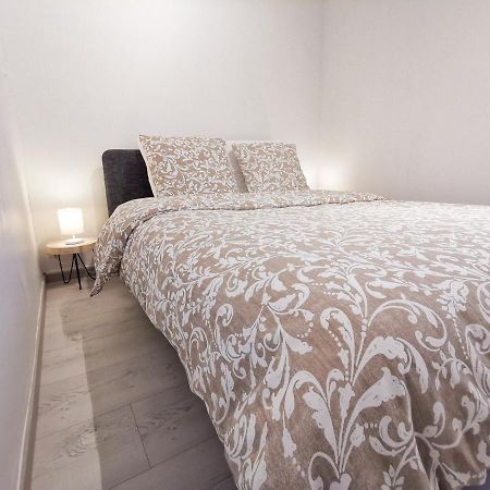 Appartement Ma Douce Charente - Superbe T3 Design Et Fonctionnel - Hyper Centre A Saintes Εξωτερικό φωτογραφία