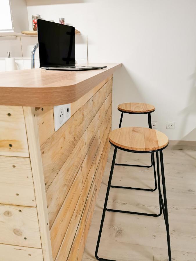 Appartement Ma Douce Charente - Superbe T3 Design Et Fonctionnel - Hyper Centre A Saintes Εξωτερικό φωτογραφία