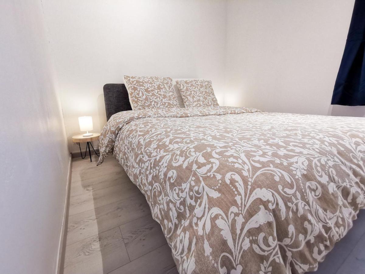 Appartement Ma Douce Charente - Superbe T3 Design Et Fonctionnel - Hyper Centre A Saintes Εξωτερικό φωτογραφία